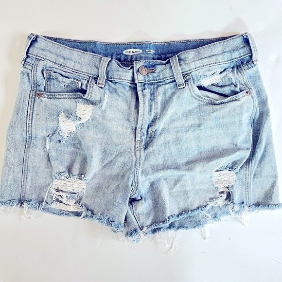 OLD NAVY Boyfriend Denim Destructed Frayed Jeans Shorts Women's 6 - Picture 1 of 3